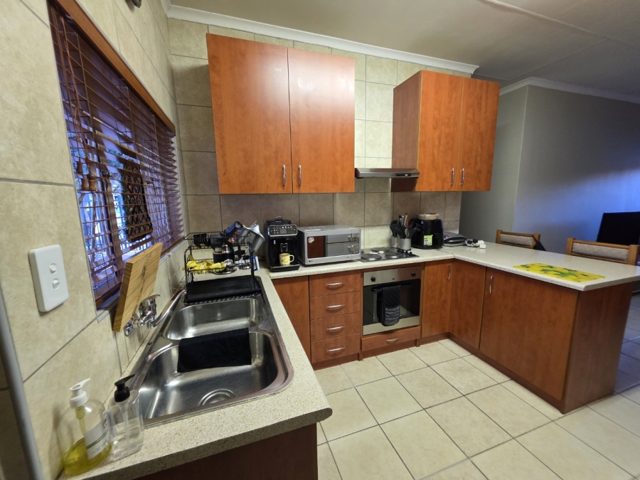5 Bedroom Property for Sale in Meiringspark North West